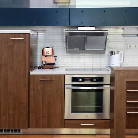 Modern Apartment With Terrace And Air Conditioning Prag Dış mekan fotoğraf